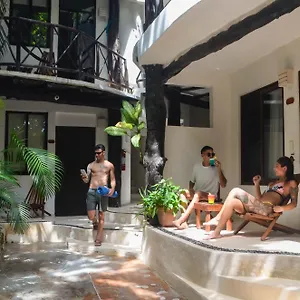 Siesta Fiesta Adults Only - 5th Avenue 2* Playa del Carmen