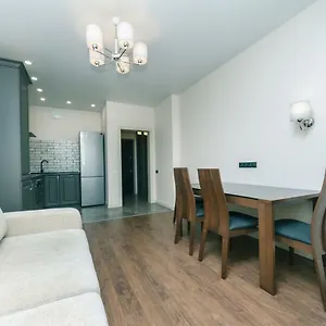 https://luxury-apartments-kiev.hotels-of-kiev.com